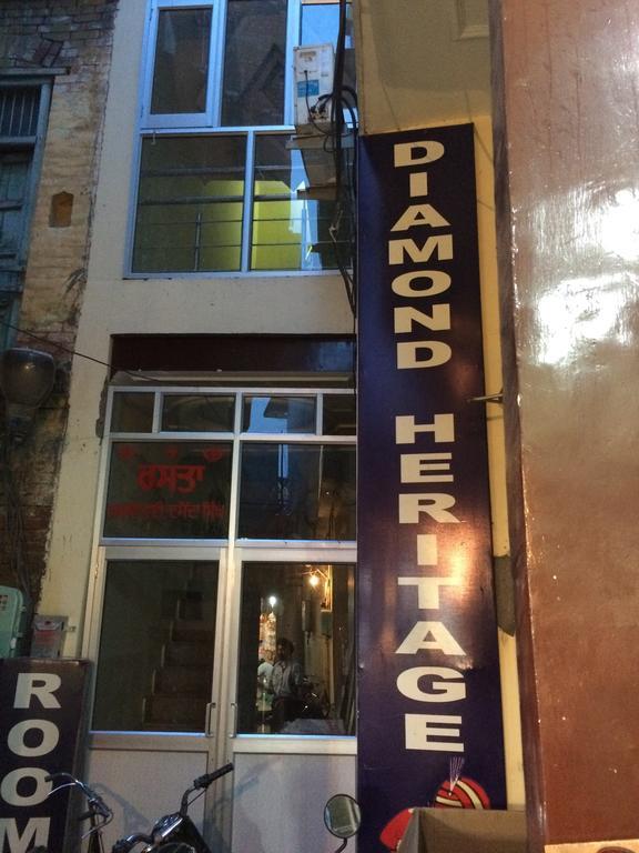 Diamond Heritage Hotell Amritsar Exteriör bild